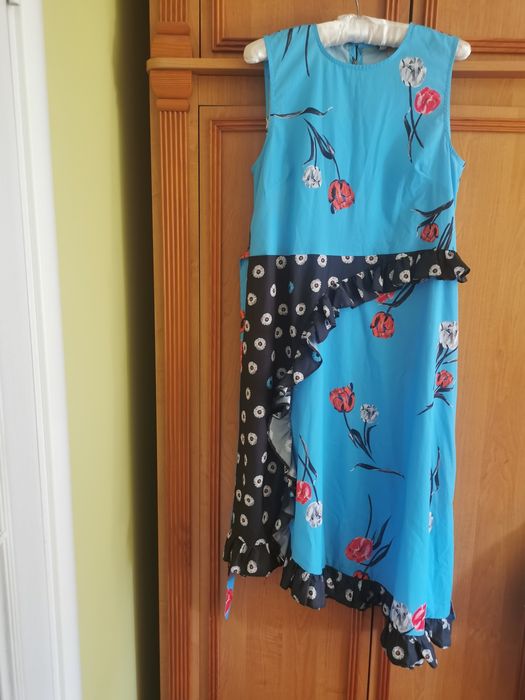Sukienka letnia Asos niebieska kwiaty rozmiar 38