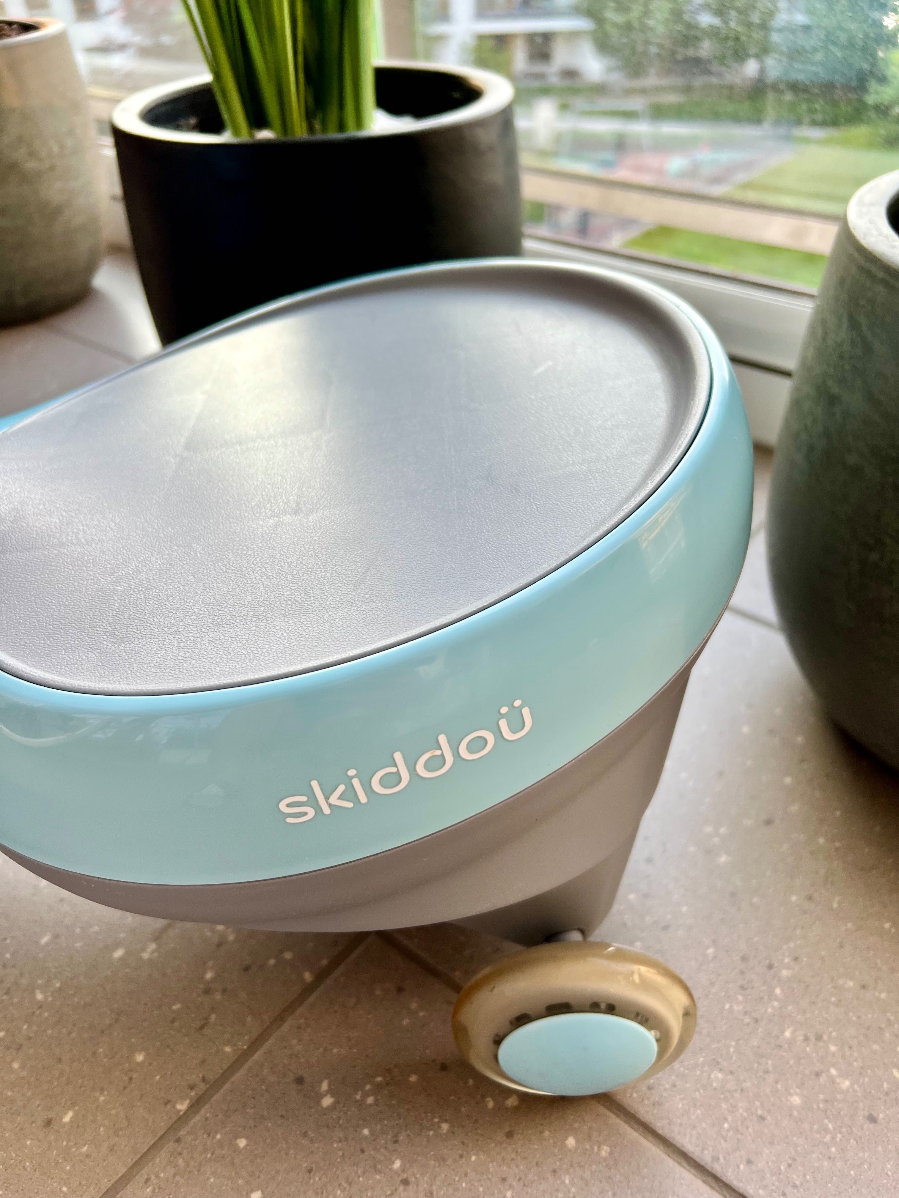 Jeździk grawitacyjny ROLLO Blue skiddou