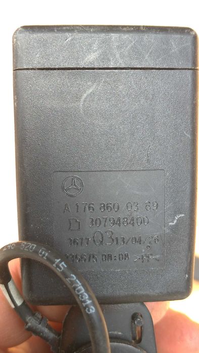 Pré-tensor, fecho sinto de segurança Mercedes-Benz Classe-A (W176).