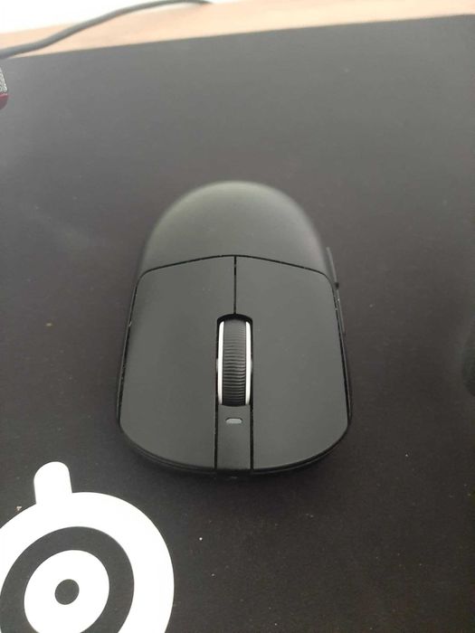 Mysz gamingowa bezprzewodowa VXE r1 se+