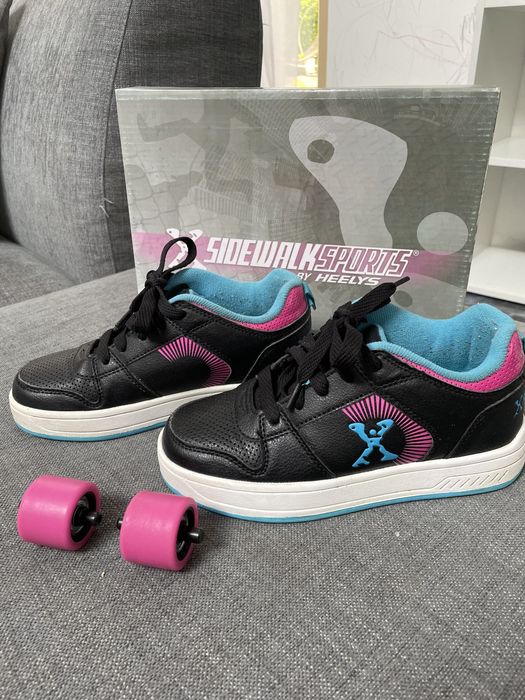 Роликовые кроссовки SidewalkSports by HEELYS (хилисы, хилис, ролики)