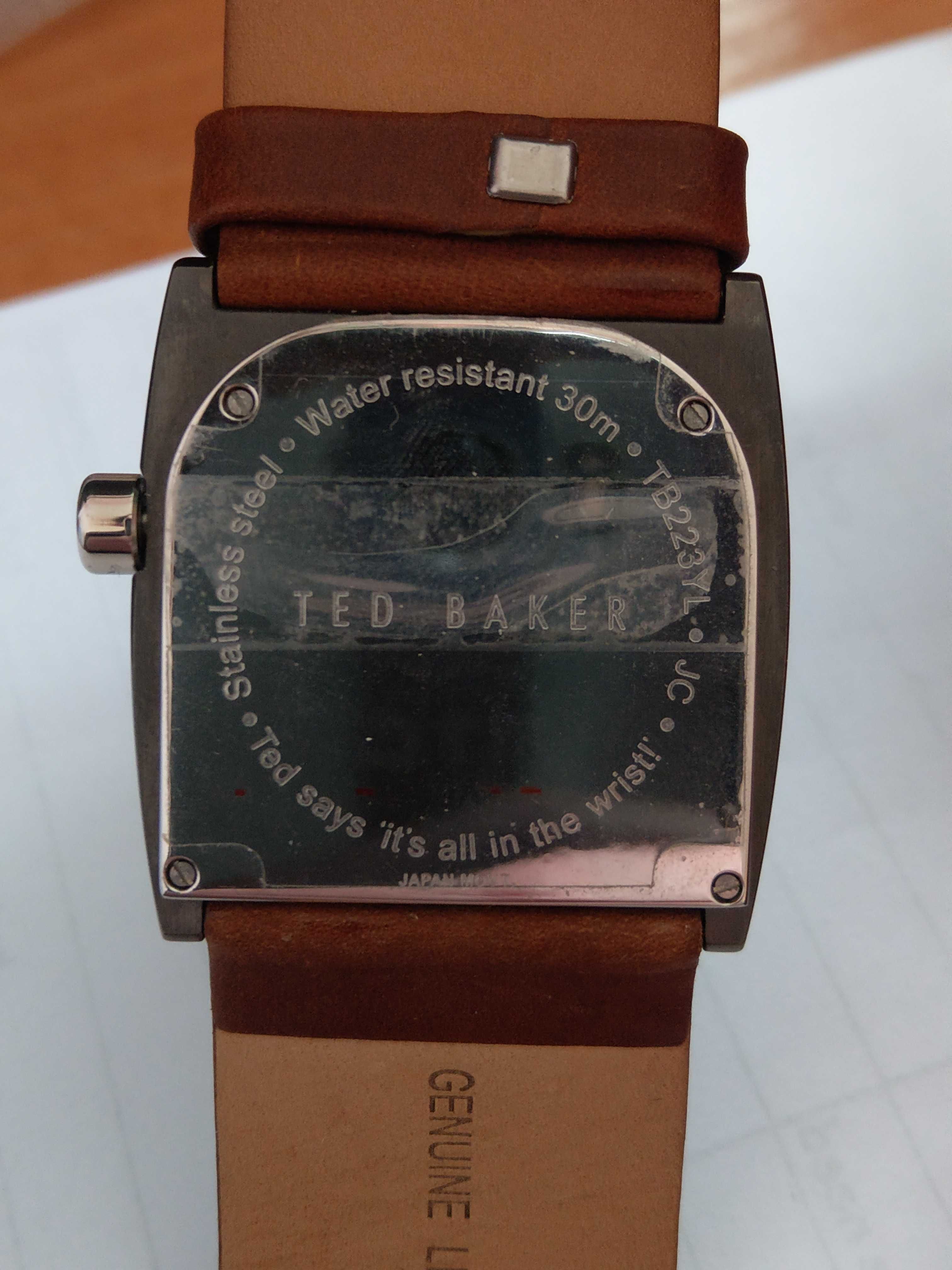 Zegarek Ted Baker TB223YL - Elegancja w Rękach!