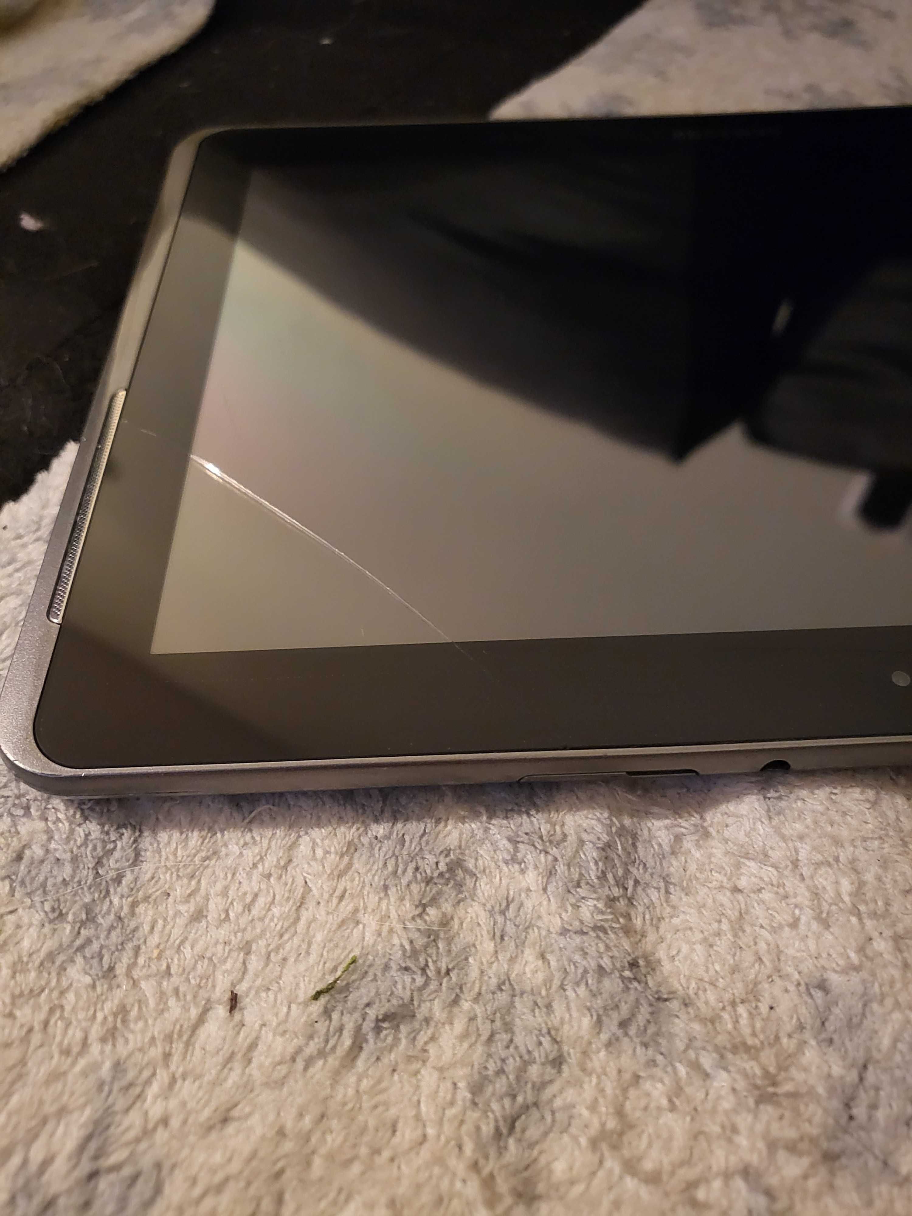 Samsung Galaxy Tab 2 10.1 (GT-P5100) plus stojak na tablet
