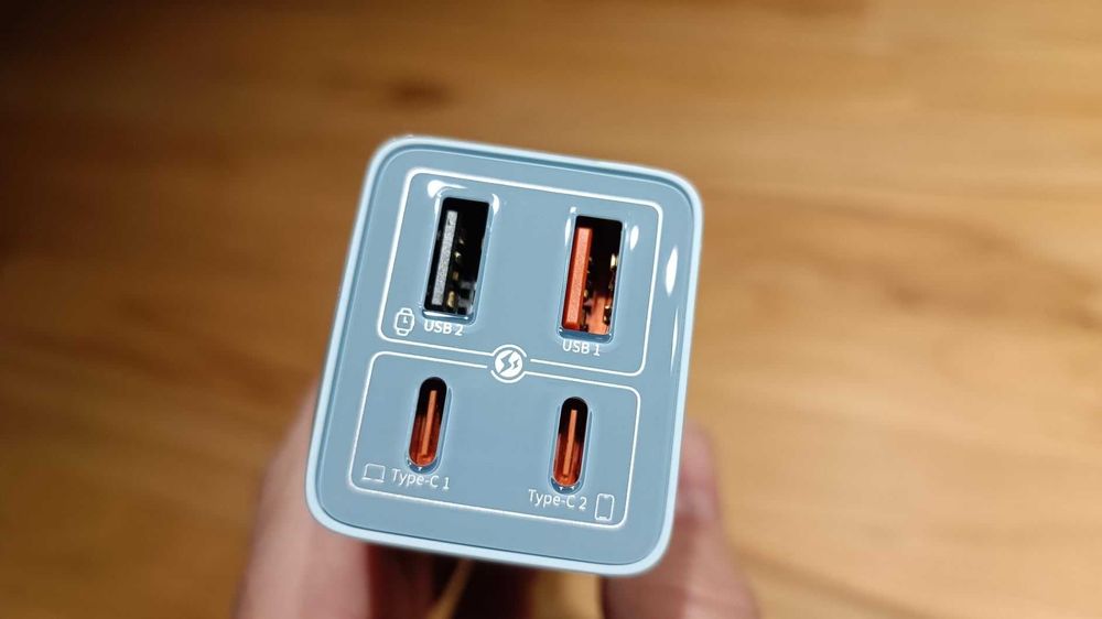 Зарядний пристрій Baseus GaN6 Pro 65W 2USB+2Type-C+ кабель Type-C 100W