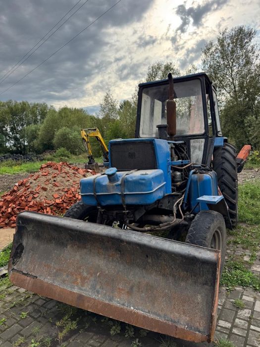 Трактор ЮМЗ екскаватор