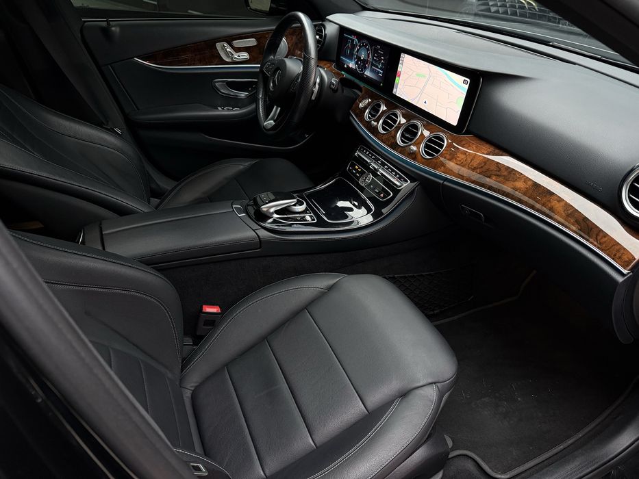 Mercedes-Benz E300 W213 4Matic AMG Line