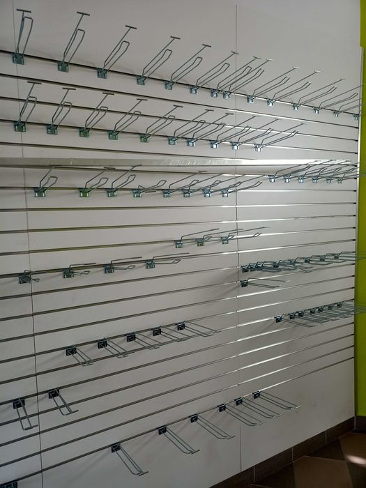 Panele ekspozycyjne niemieckie 3 szt.  1 m x 2,4 m Spacewall +wieszaki