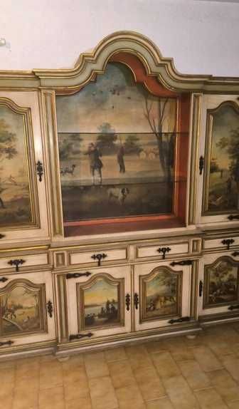 Móvel de sala pintado à mão