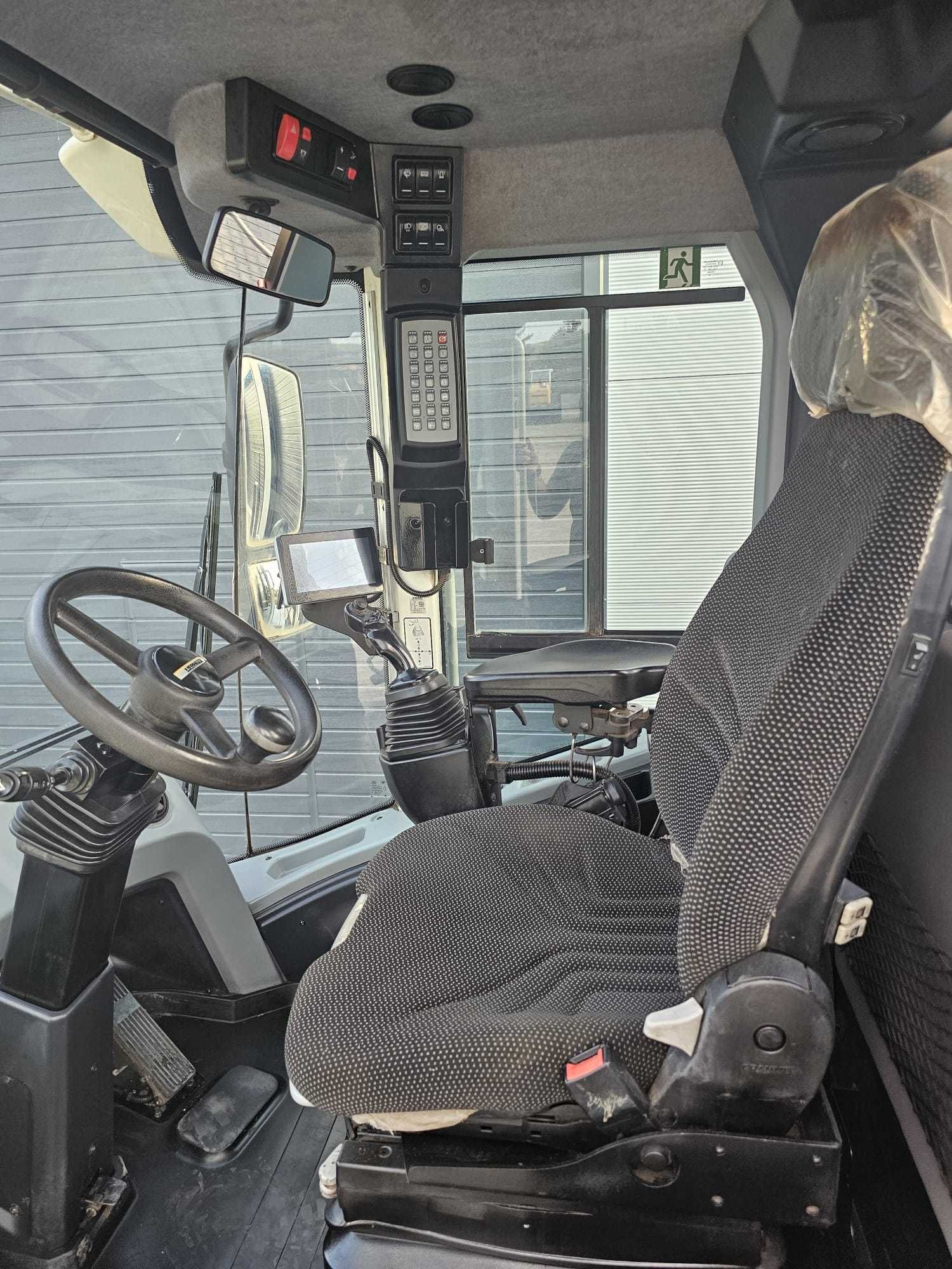 LIEBHERR L556 XPOWER 2019r Łyżka Wysoki Wysyp Szybkozłącze Centr. Smar