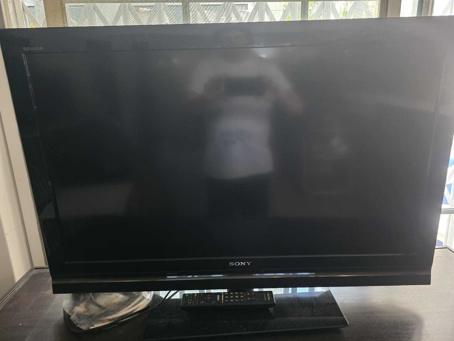 vendo TV Sony KDL-37W5500