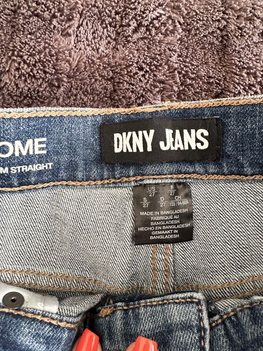 Продам джинсы DKNY