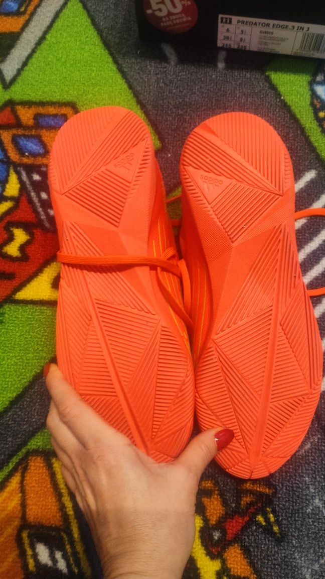Halówki r. 38 i 2/3 Adidas Predator Edge 3