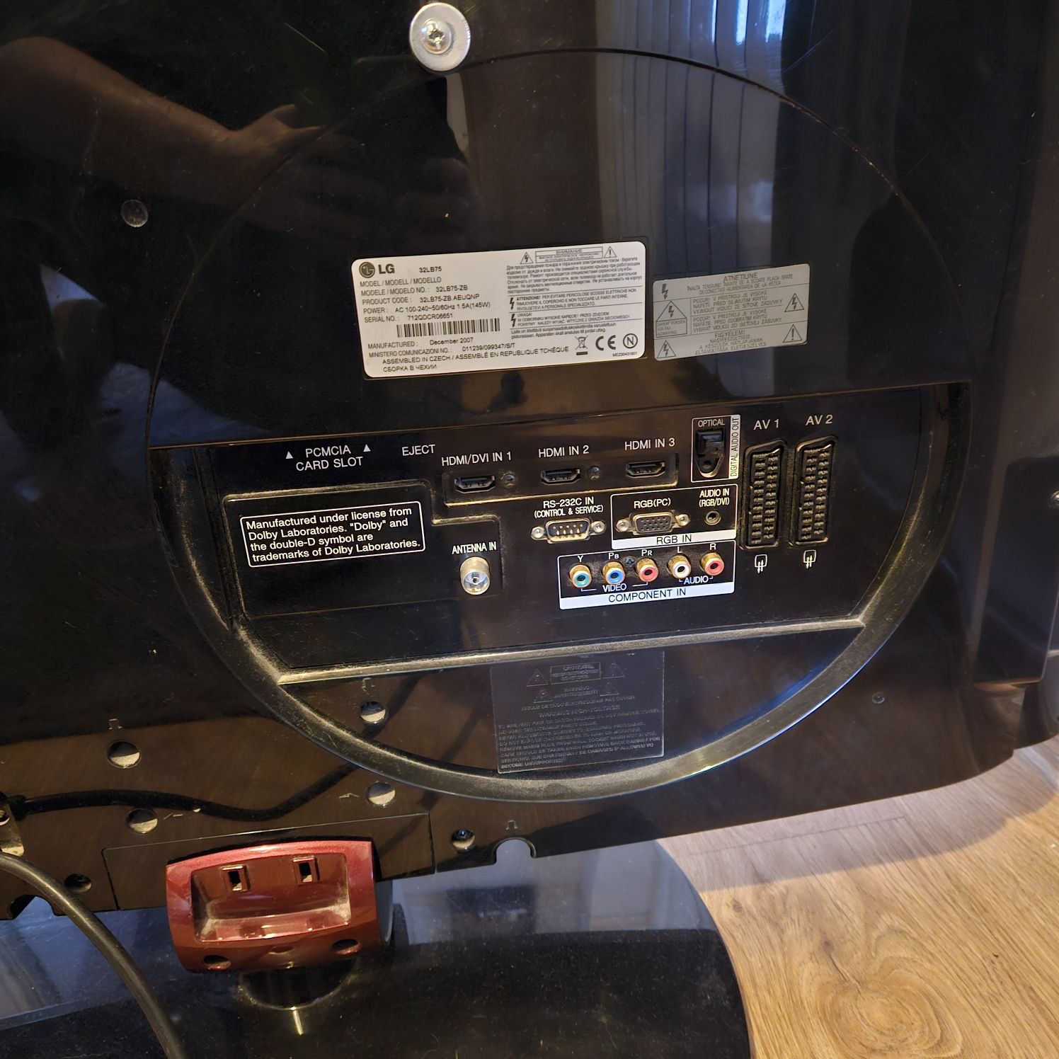 Telewizor  LCD. LG 32 cale