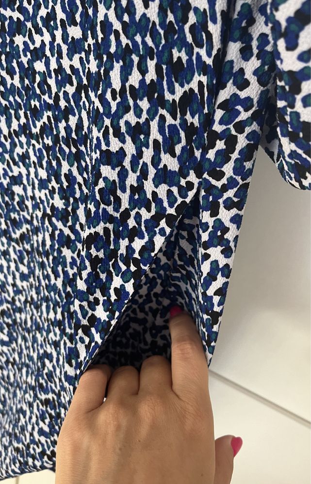 Oversize luźna panterkowe sukienka ciapki niebieska outfit Capsule