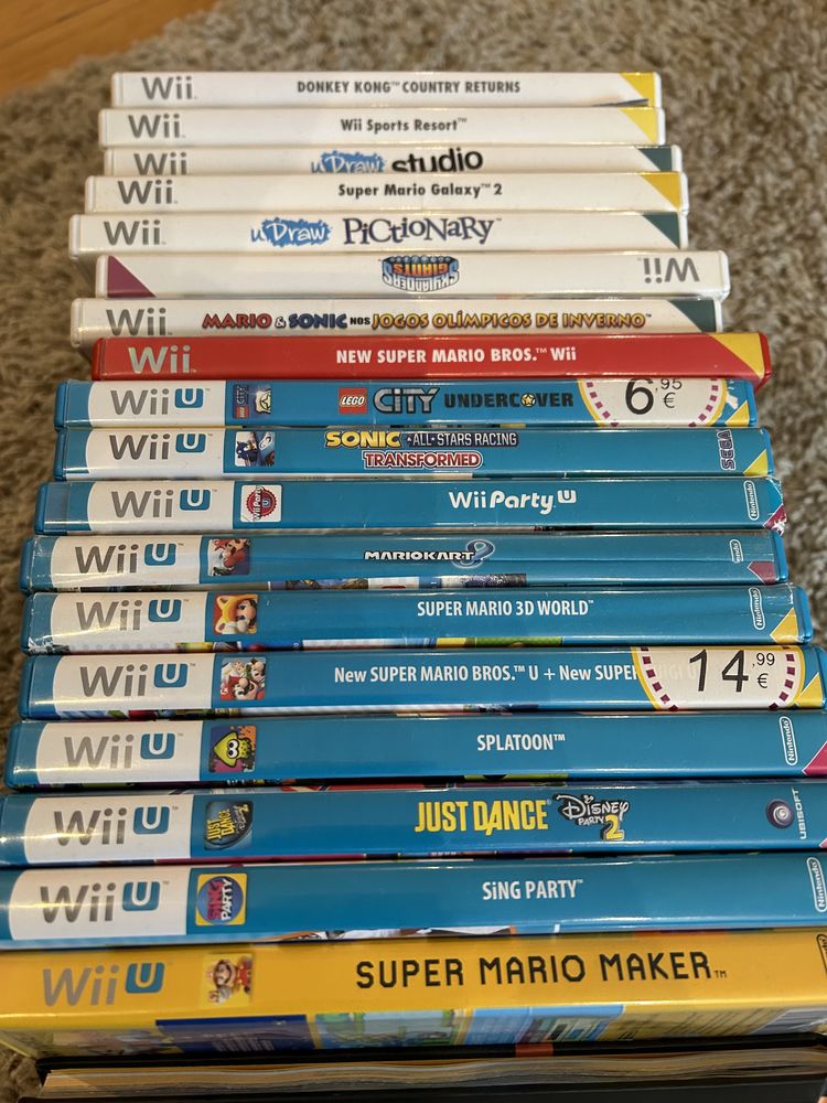 Wii U + 20 Jogos + estojo com 9 amibos+ 4 comandos