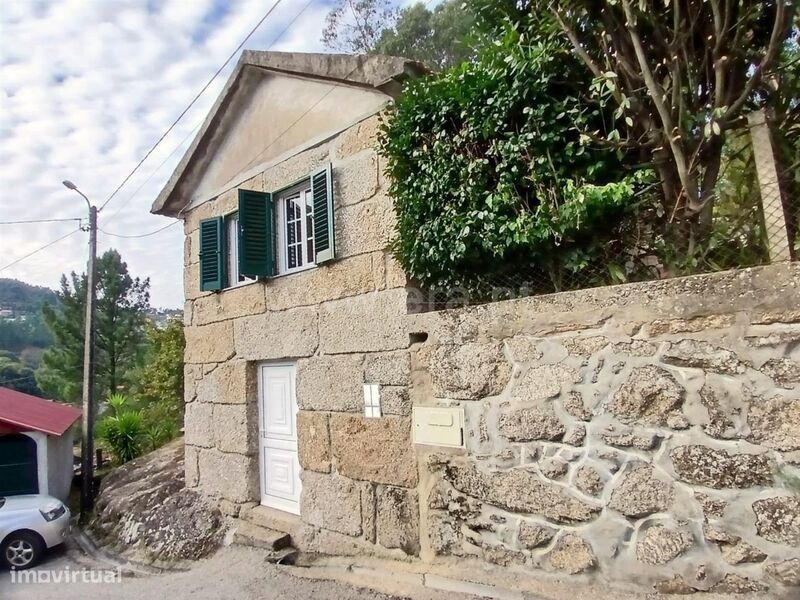 Moradia T2 / Castelo de Paiva, Fornos