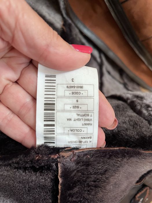 Жіночв натуральна дублянка з каптуром