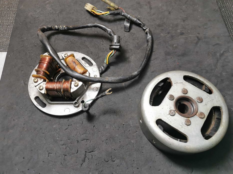 Yamaha DT 125 LC Ypvs  - Peças - Kawasaki GPZ 750