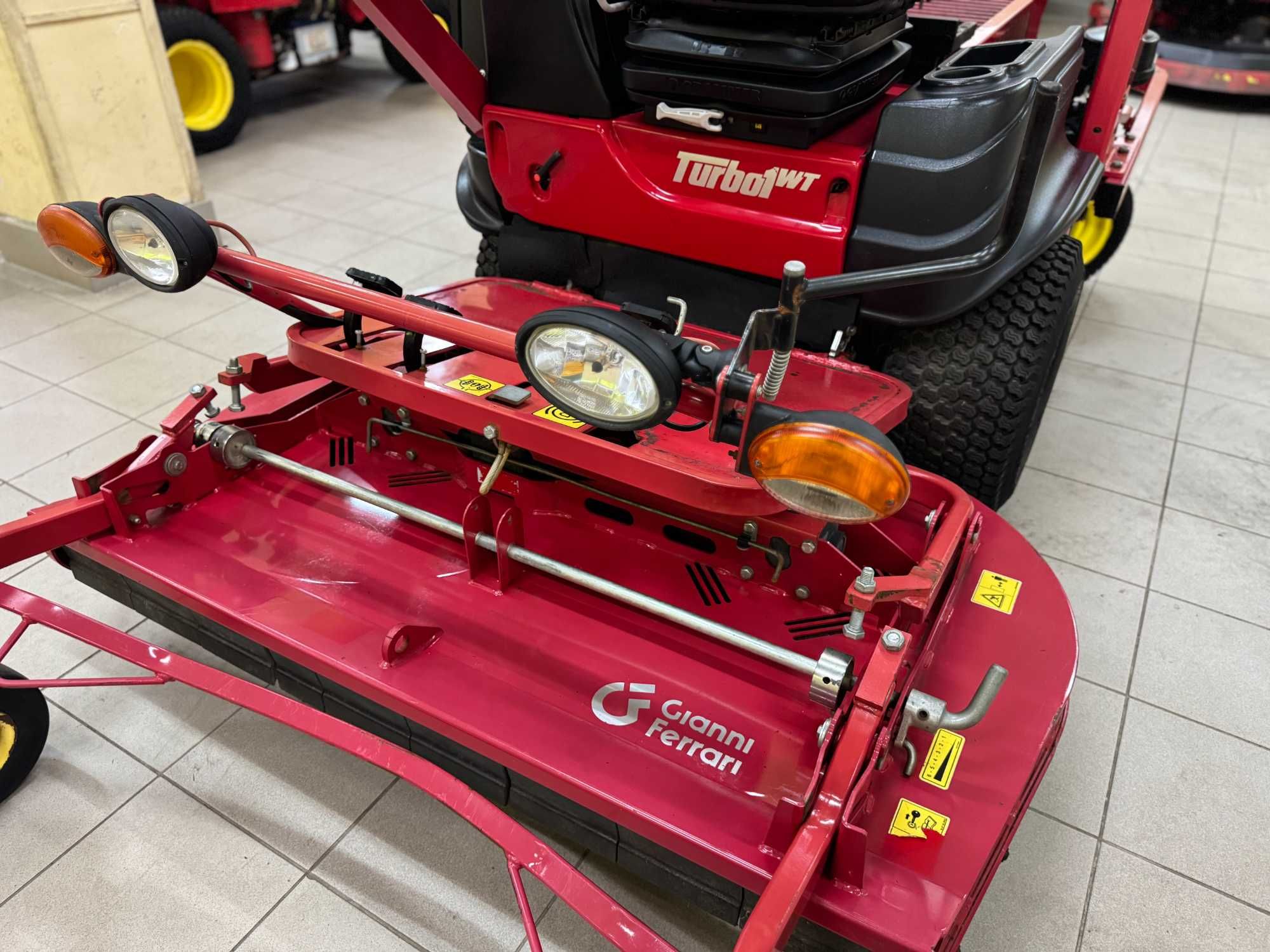 Traktorek kosiarka Gianni Ferrari T1 Kubota/Iseki/John Deere FV 23%