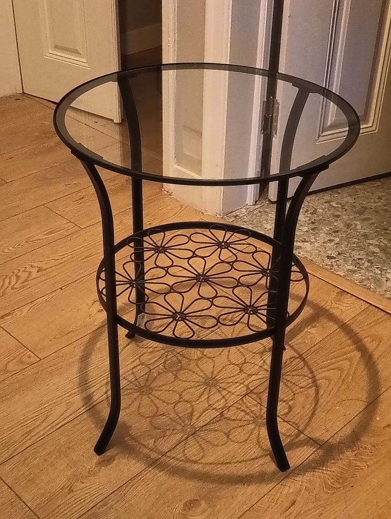 Mesa em forja e vidrio