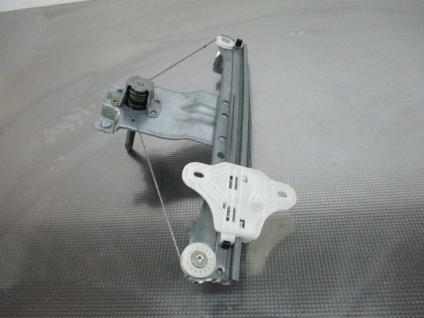Elevador vidros trás esquerdo RENAULT Clio IV (BH_)