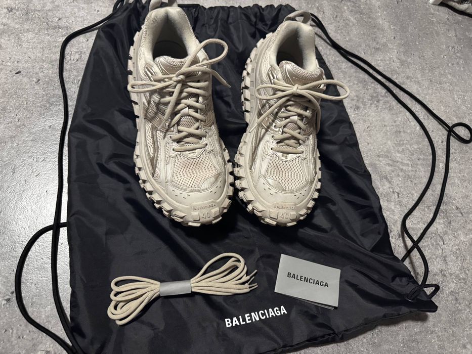 balenciaga Defender