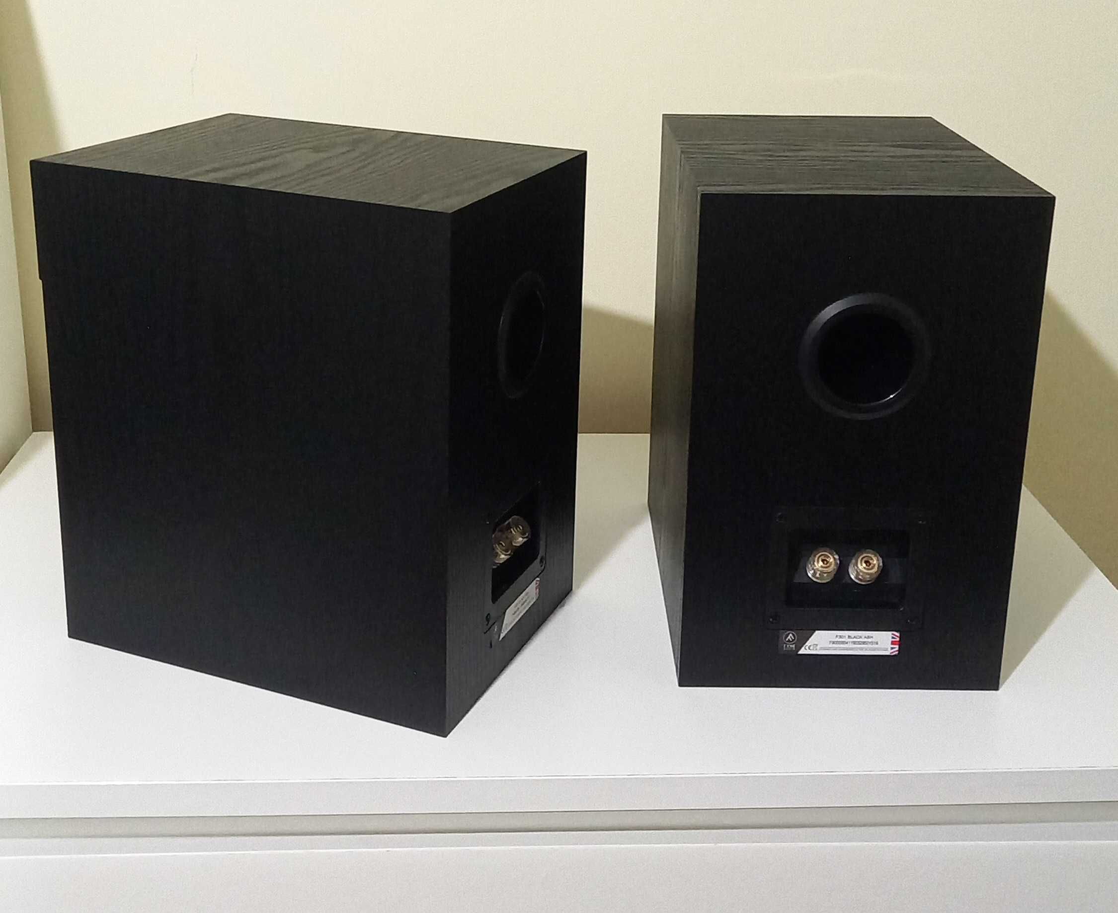 Colunas Novas Fyne Audio F301