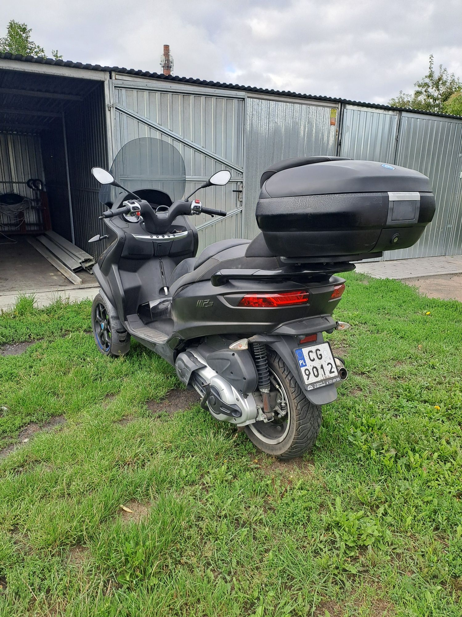 Sprzedam   Piaggio na kat B  mp3 .poj 500 cm homologacjia  L5e