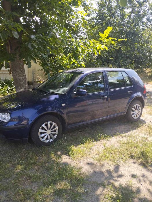 Продам гольф 4 2002 року