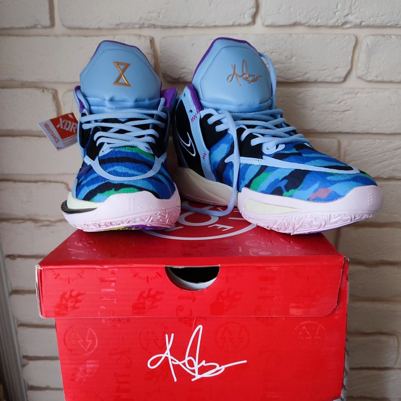 !РОСПРОДАЖ! Баскетбольні кросівки Nike Kyrie 8 GS Aluminium