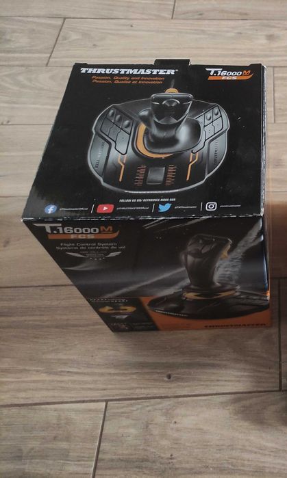 Joystick Thrustmaster T.16000M FCS