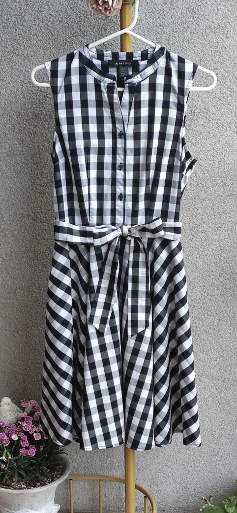 Sukienka pin-up XS S biust 42x2 na lata 50-te kratka rozkloszowana