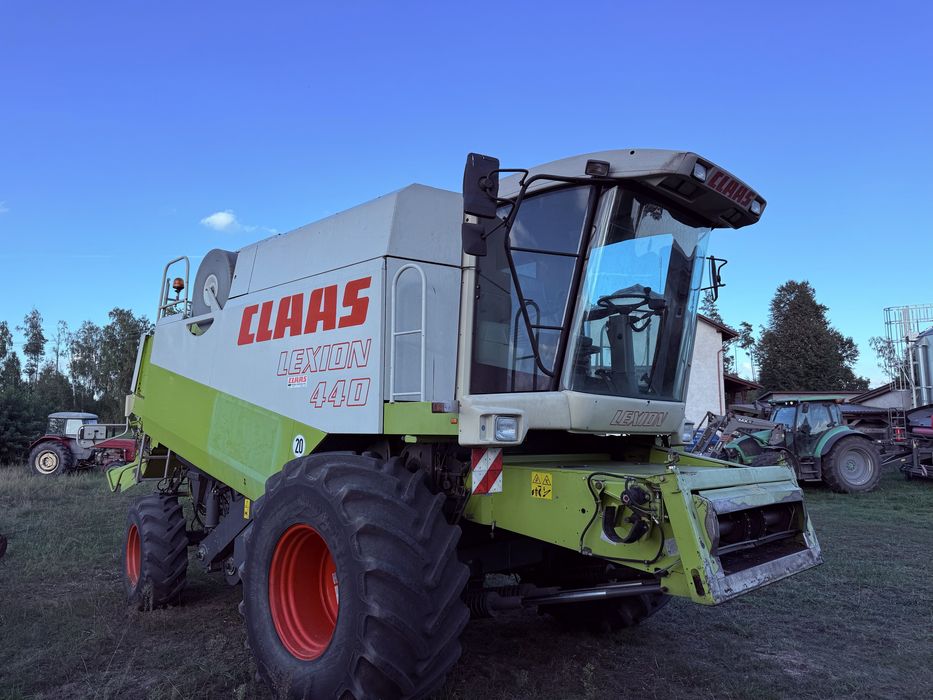 CLAAS LEXION 440 Perkins / Heder C600 / Stół do rzepaku / Sieczkarni
