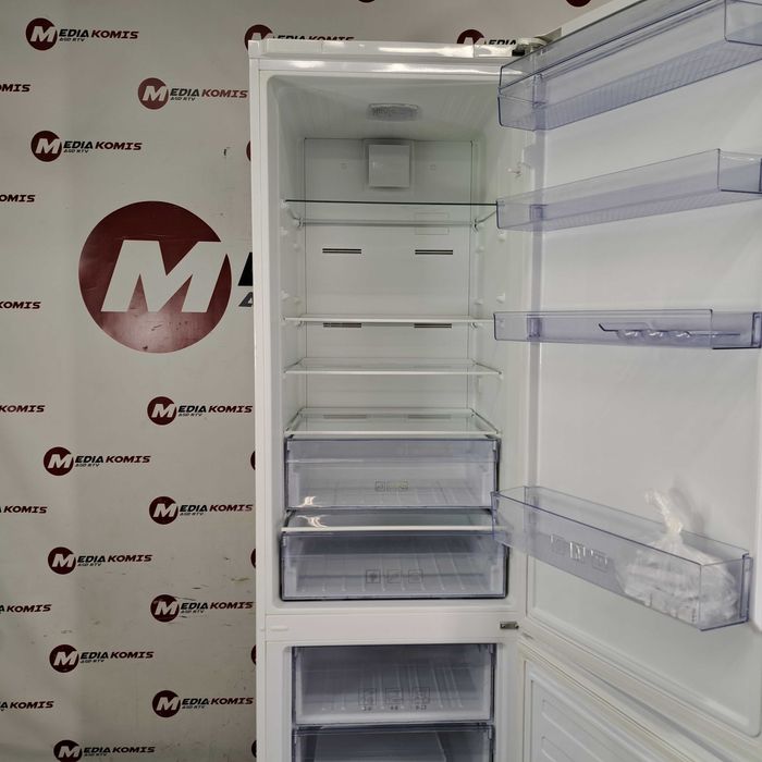 Lodówka Beko RCNA400O40W4Y [12m-cy gwar] B/203,5cm wys/355litrów/31dB