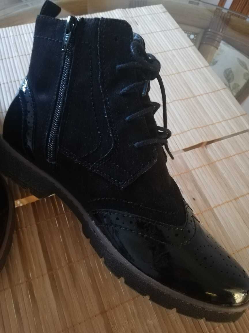 Czarne buty rozmiar 39