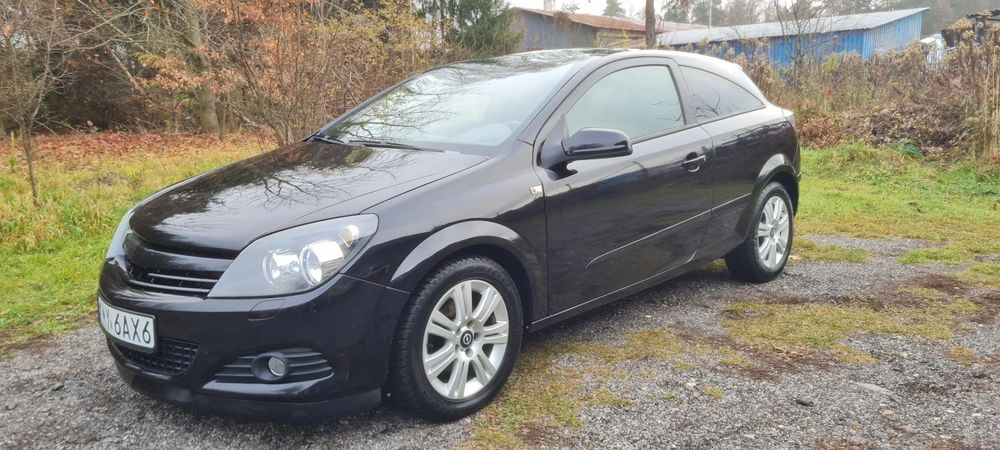 Opel Astra H GTC 1.3 Szyba  panorama