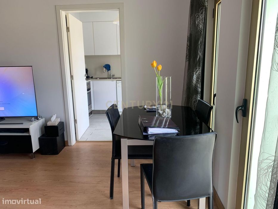 Apartamento T2 para arrendar, Avenidas Novas