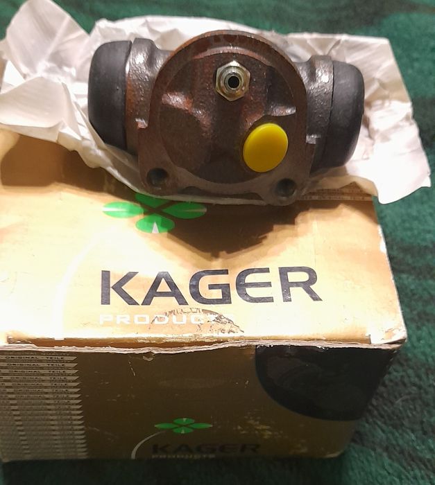 A.R.33 гальмівний циліндр.