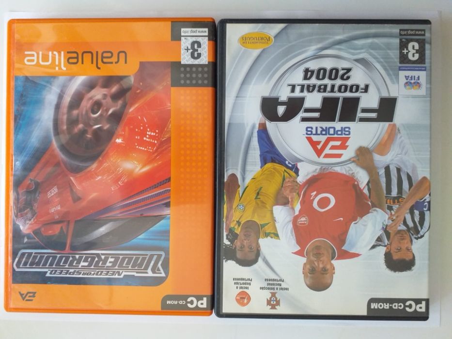 Jogos de PS2 e PC