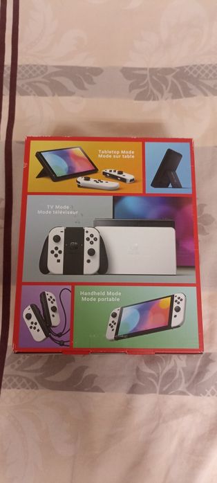 Pudełko od Nintendo Switch Oled