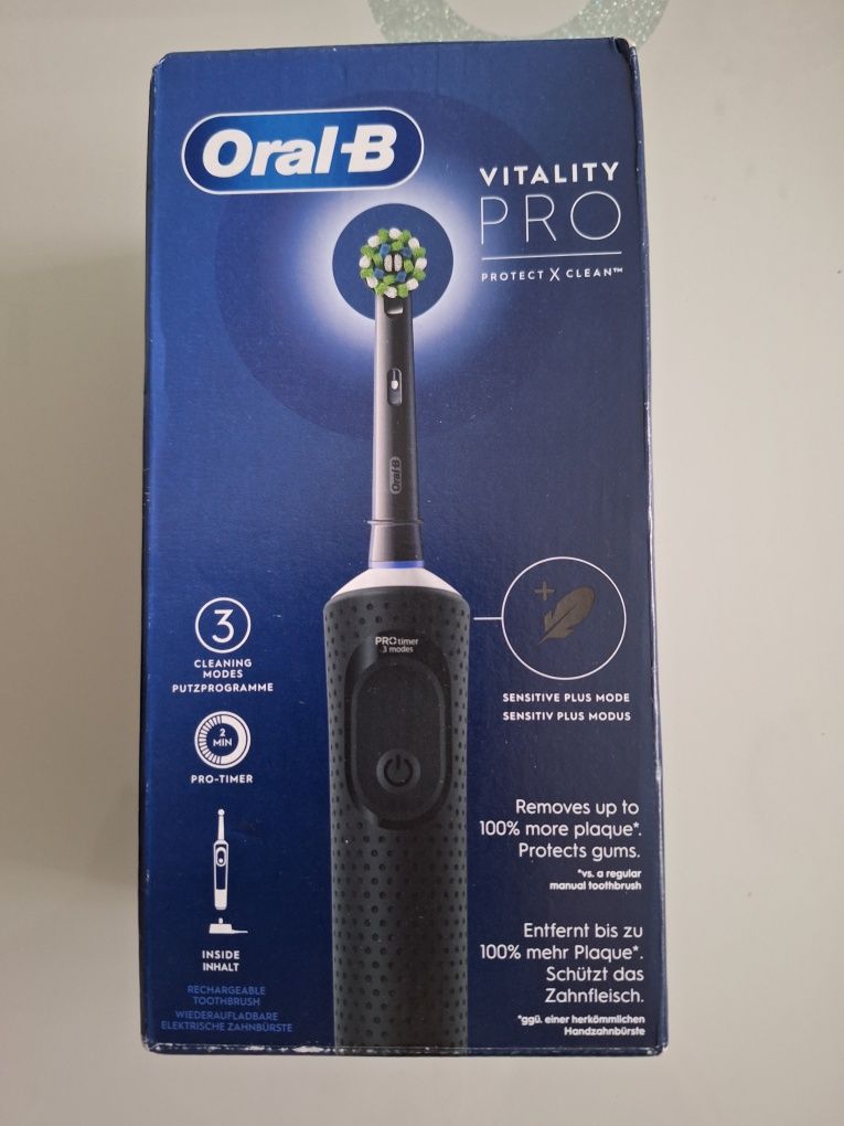 Електрична зубна щітка, чорна
Oral-B Vitality Pro x Clean Black