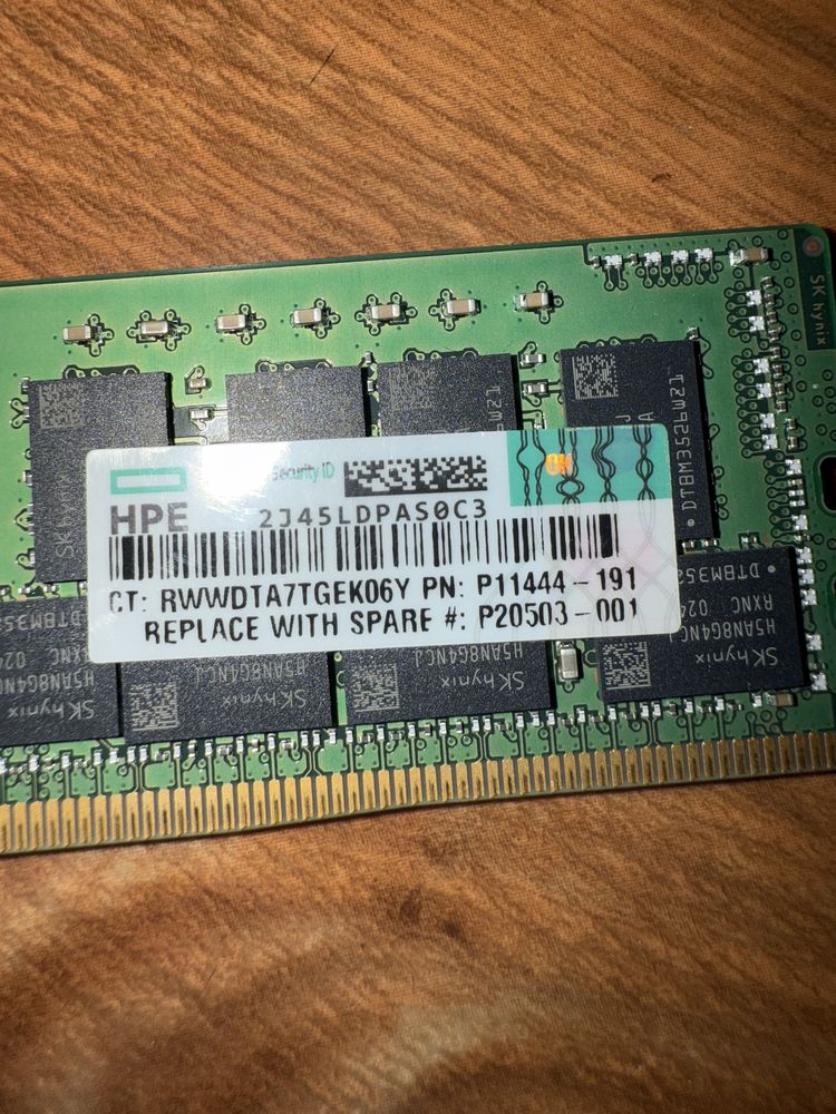 Pamięć RAM Hynix 32GB 2Rx4 DDR4-3200AA-R HMA84GR7CJR4N-XN