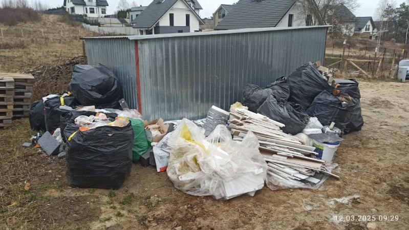 OPRÓŻNIANIE Piwnic Strychów Garaży Mieszkań Domów WYWOZ Śmieci Odpadów