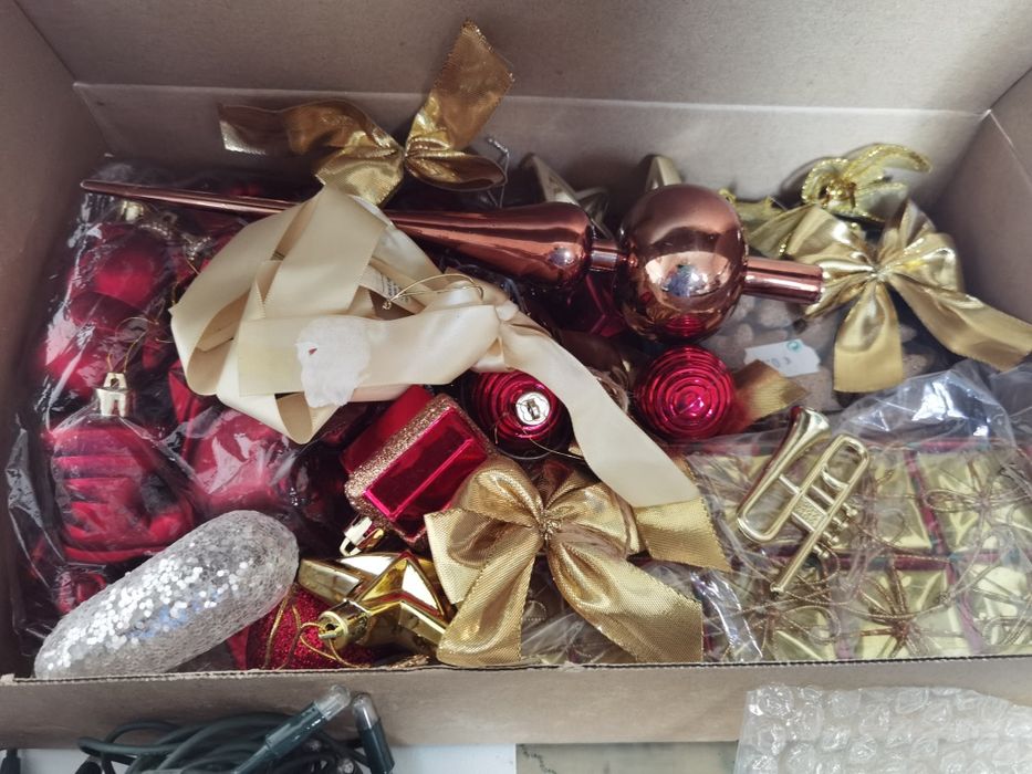 Árvore Natal 2mt Diversos Luzes e  bolas