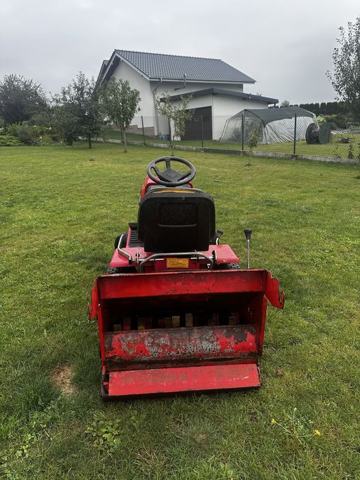 Traktorek westwood z koszem i szczotkarką