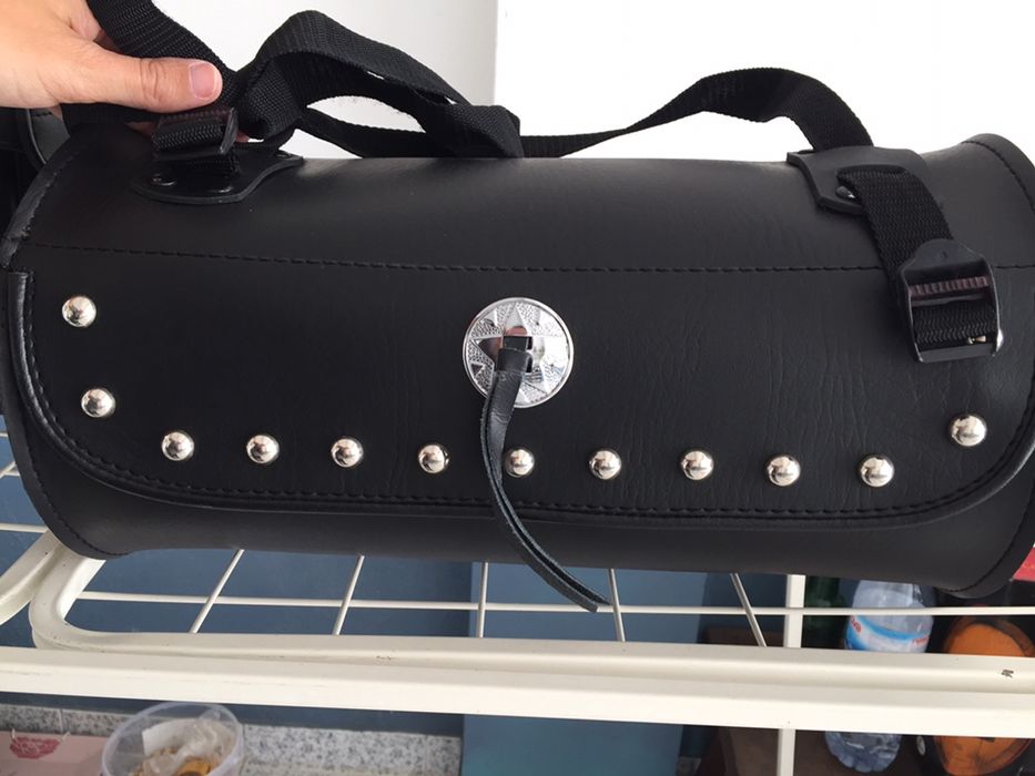 Mala de mota em pele