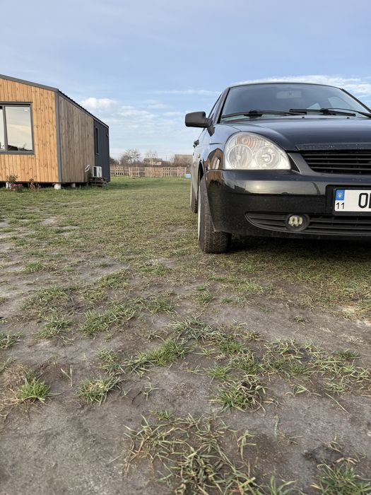 Продам Пріору 4.2.1