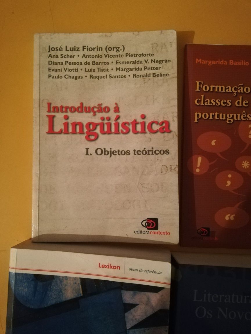 4 livros Língua Portuguesa