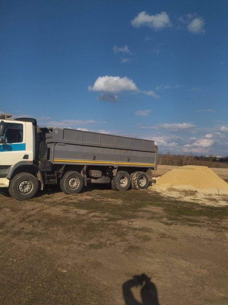 Четырехосник Песок,Отсев 10,15,20,25т ,Щебень,Зерновоз аренда ,