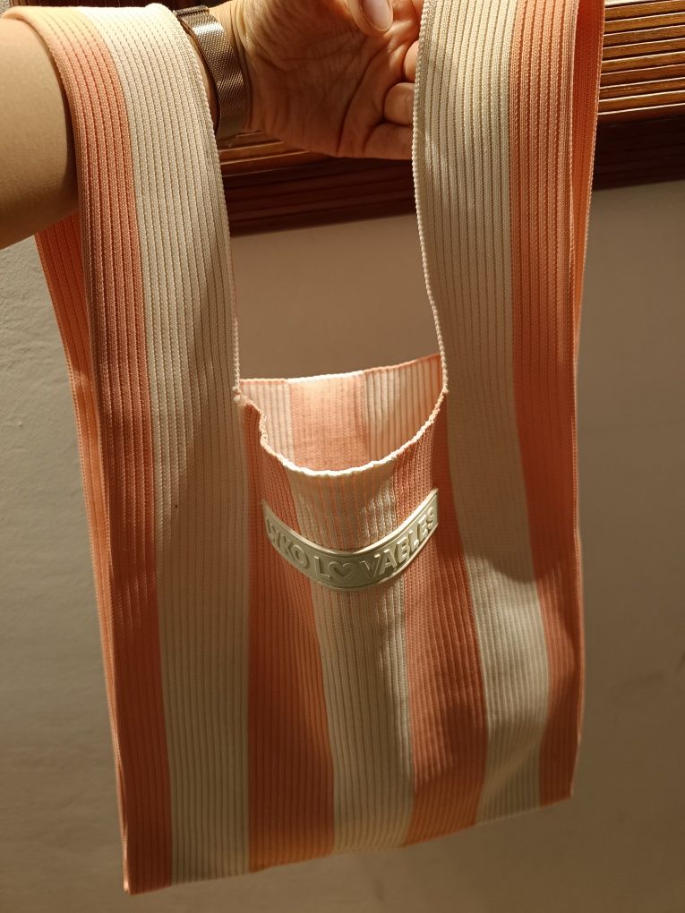 Torebka Lyko w biało - różowe pionowe pasy